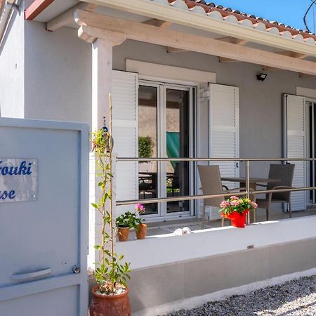 Fouki Studio Ipsos Beach Exterior foto