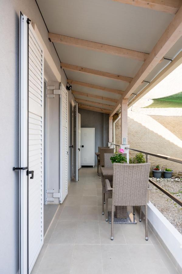 Fouki Studio Ipsos Beach Exterior foto